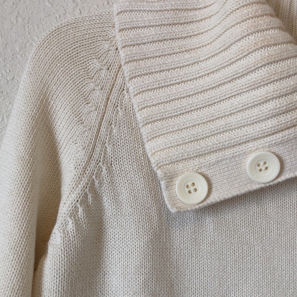 Calvin Klein jeans Wide Neck Side white Button Shawl Sweater Ivory Size Large - Picture 4 of 8